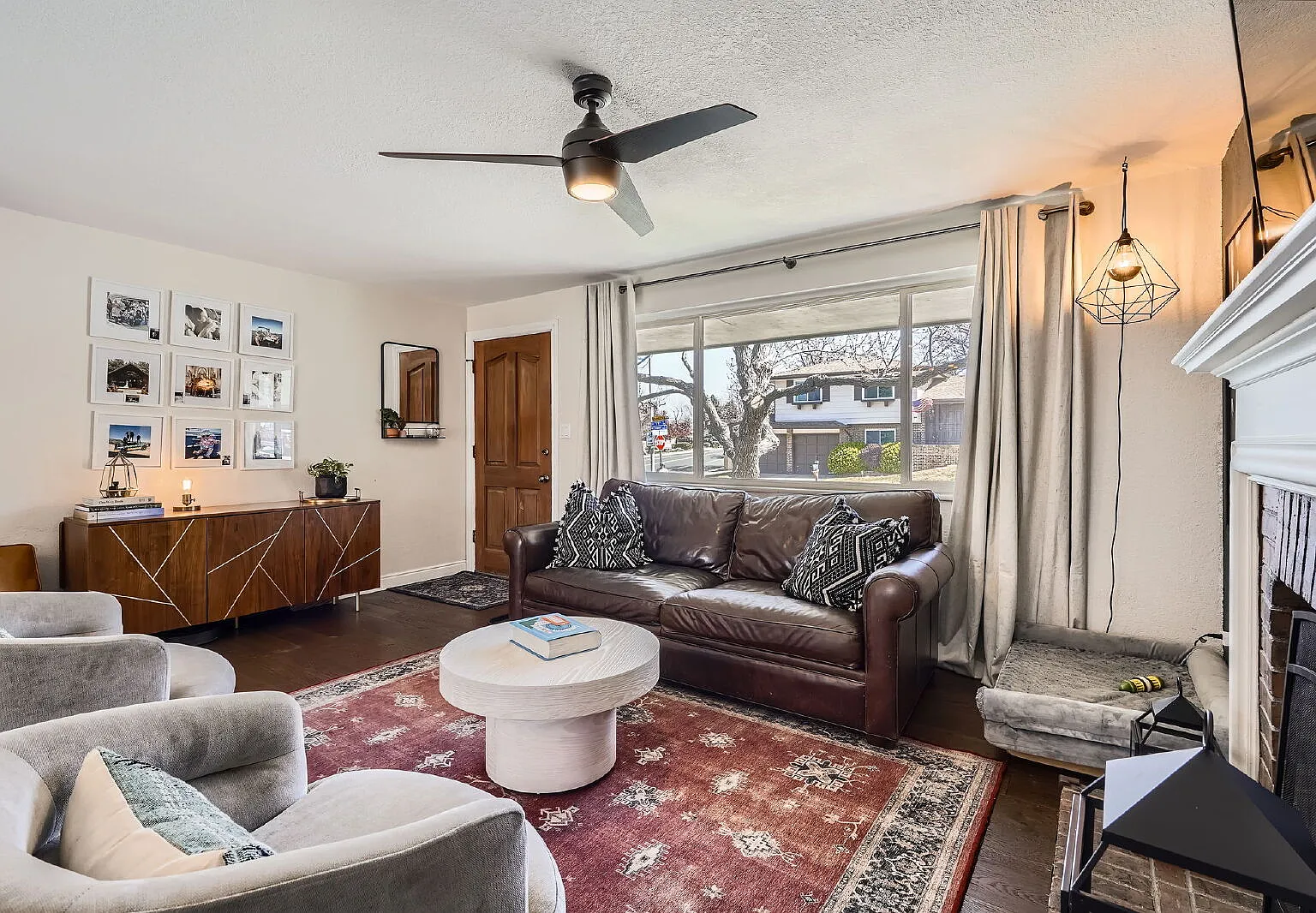 4 bed, 2.0 bath, 2226 sqft, $3,495 — Photo 4