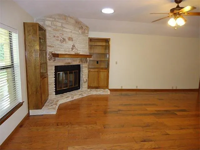 9903 Grand Oak Dr — Photo 6