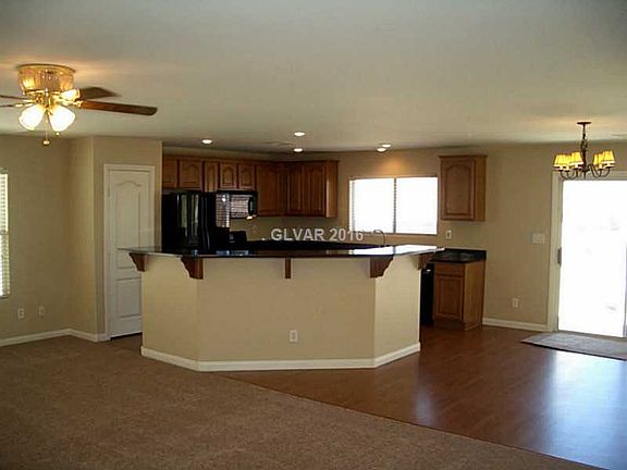 4th image of 204 E Bella Matese Ave