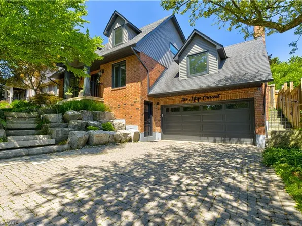 6 Mays Cres, Hamilton, ON L8B 0G4