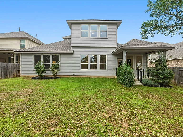 182 Palmillas Dr — Photo 35