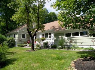 23 Almar Ln, Katonah, NY 10536