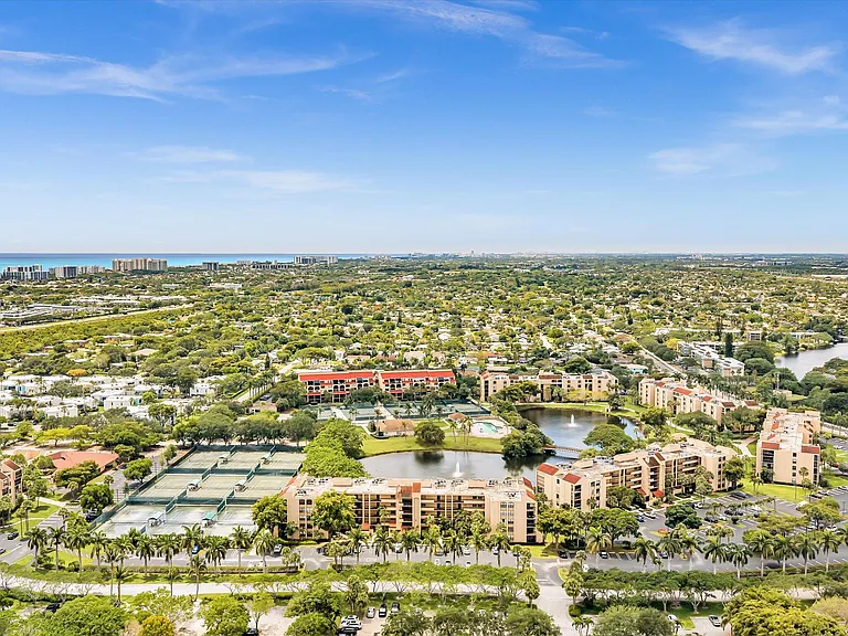 2455 Lindell Blvd #3401 — Photo 43