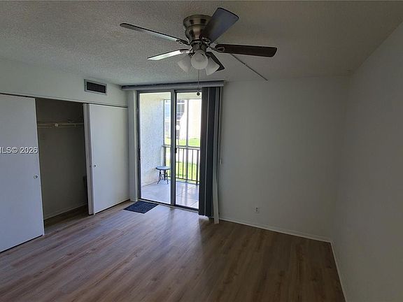 5th image of 801 Three Islands Blvd APT 109