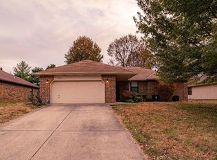3980 W Tracy St, Springfield, MO 65807