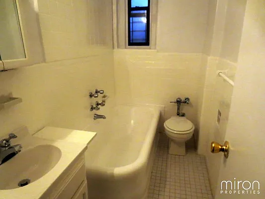 Rented by Miron Properties | media 6