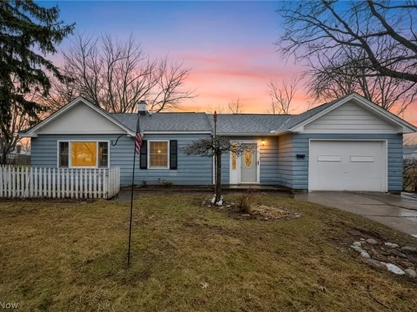 4882 Belle Meadow Rd, Mentor, OH 44060