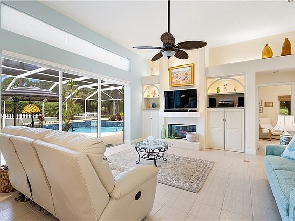 3rd image of 5815 Glen Eagle Ln