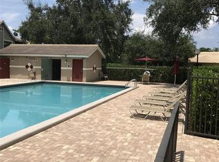 9633 Riverside Dr APT E2, Coral Springs, FL 33071