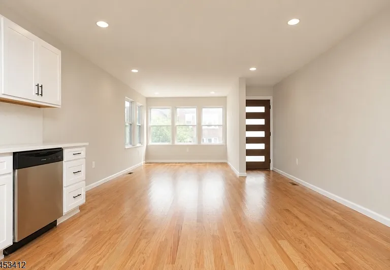 29 Frederick St #1 — Photo 6