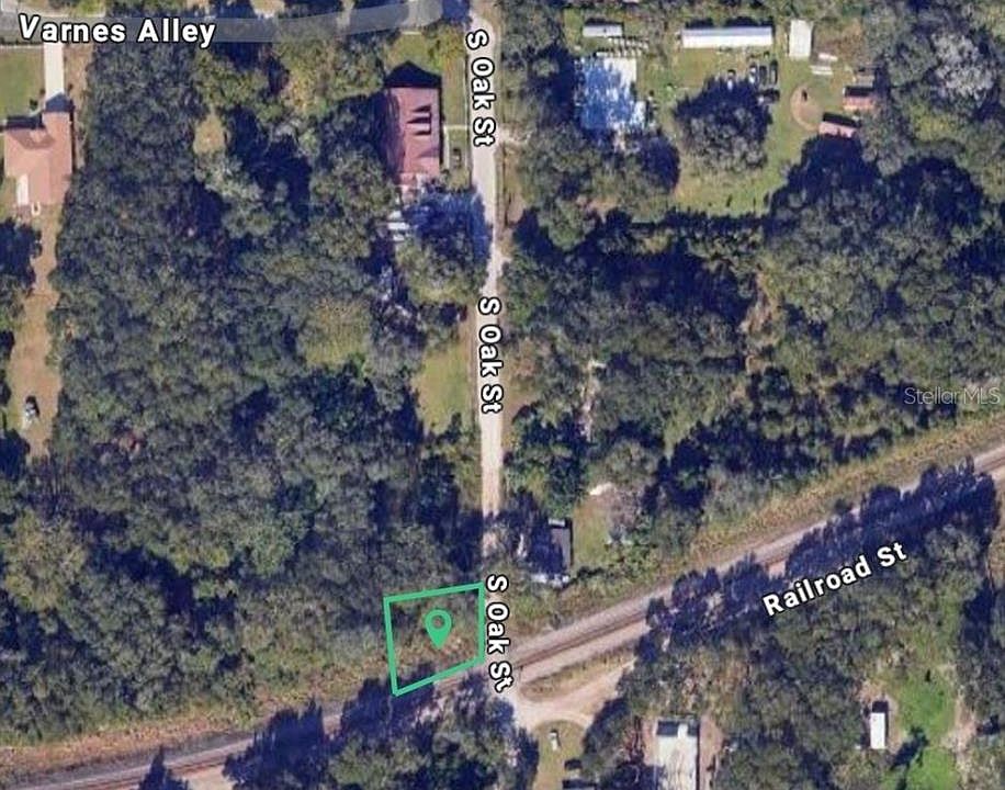 2nd image of S Oak St Lot 2