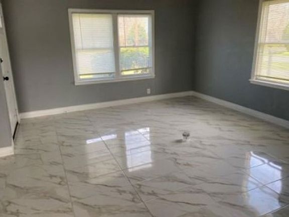 Additional Living Room