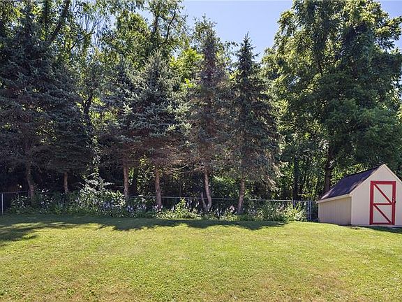2nd image of 304 Sloan Ave