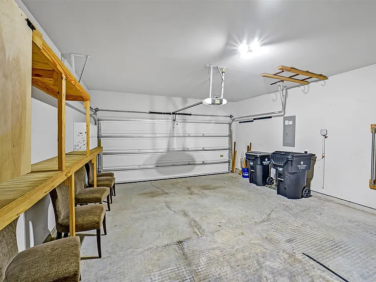 24247 Via Vitani Dr — Photo 31