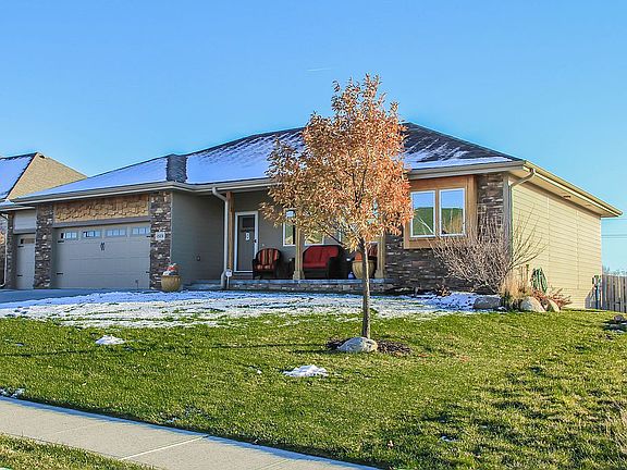 2nd image of 15231 Norwick Dr