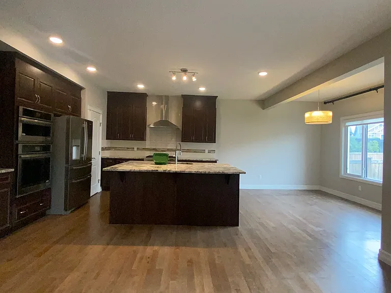 15815 15th Ave SW — Photo 11