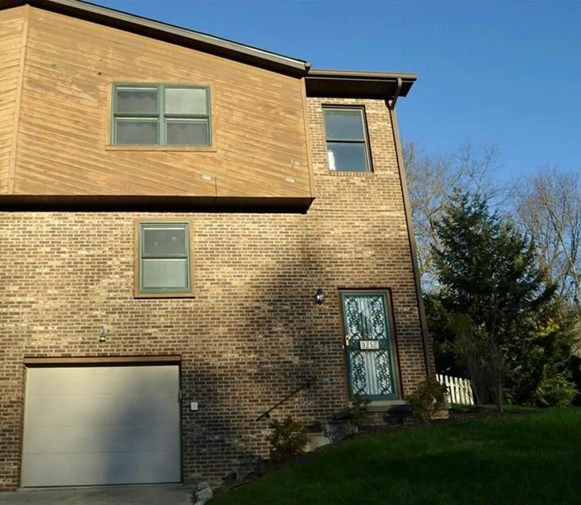 9252 Highland Rd photo 1