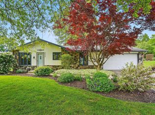 9820 Gerig Rd, Leo, IN 46765