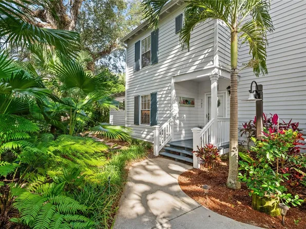 1460 Fern Ct APT 305, Vero Beach, FL 32963
