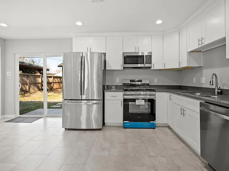 5123 Ridgeway Dr — Photo 7