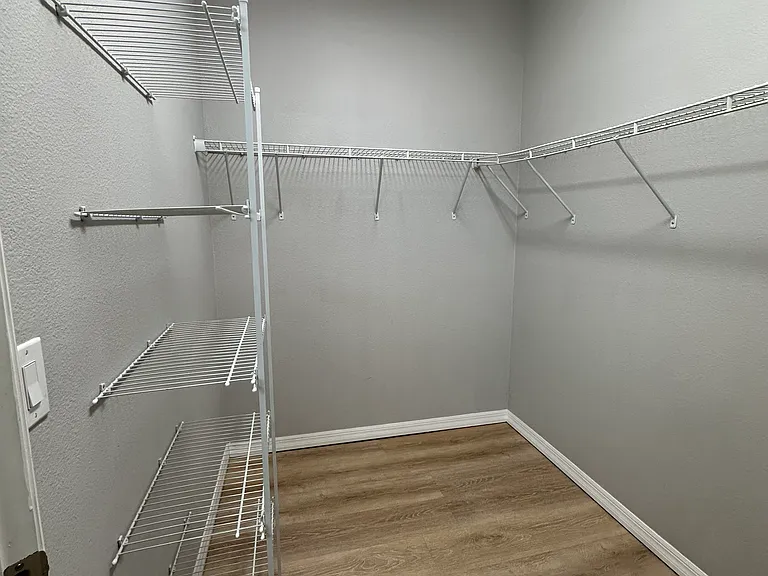 3008 Madelia Ln — Photo 36