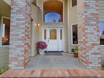 4th image of 409 Twin Lakes Dr