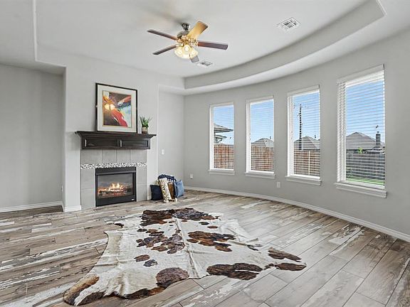 4th image of 9300 Arman Dr