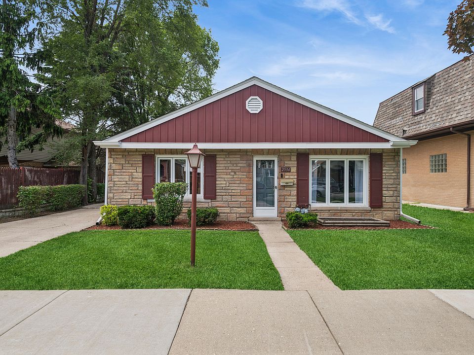 1st image of 2534 Maple St