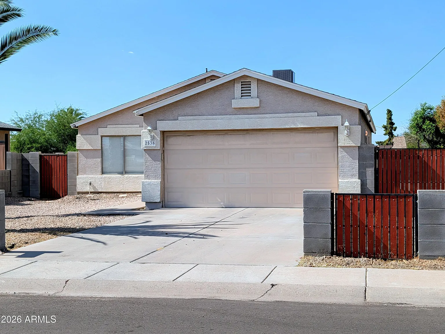 3 bed, 2.0 bath, 1242 sqft, $2,100 — Photo 2