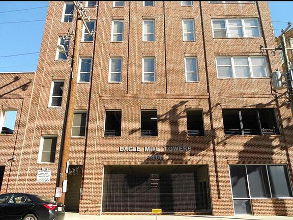 3rd image of 1414 W Marshall St APT 305