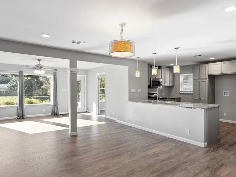 520 Lehigh Pl — Photo 2