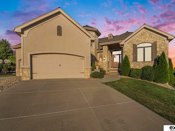 351 S 175th St, Omaha, NE 68118