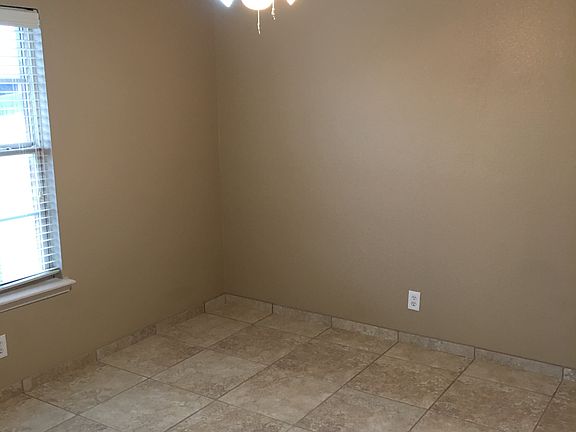 5th image of 7916 Vail Dr