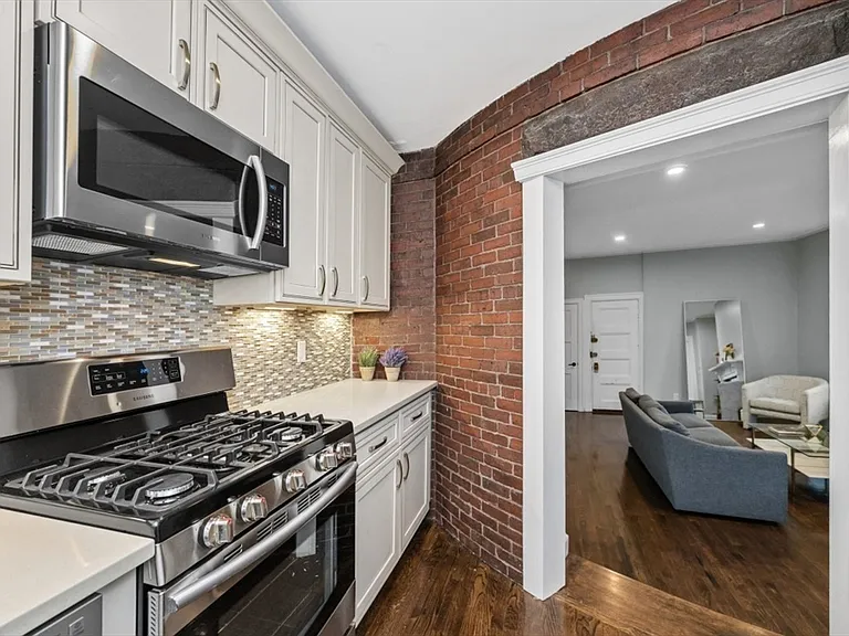 1880 Beacon St #6 — Photo 4