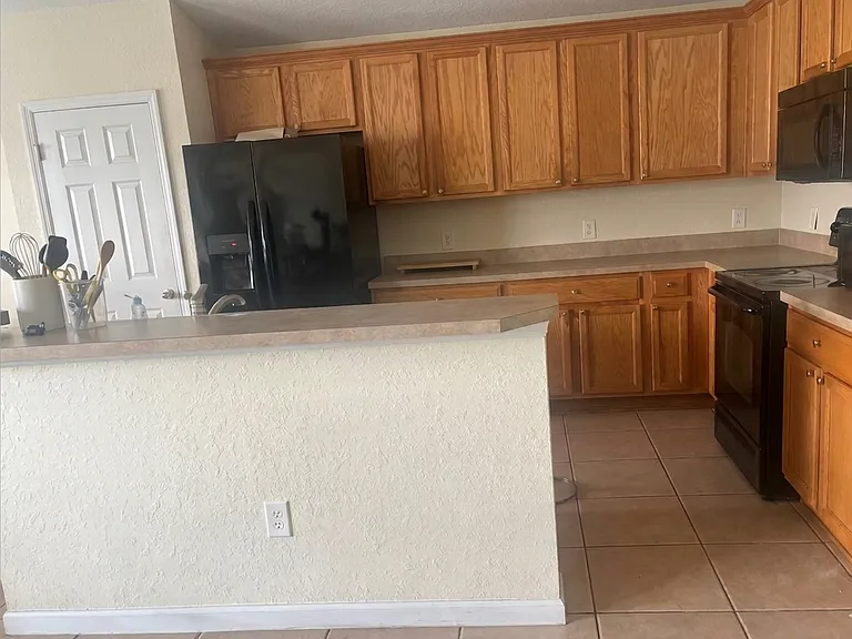 5134 SW 41st St — Photo 7