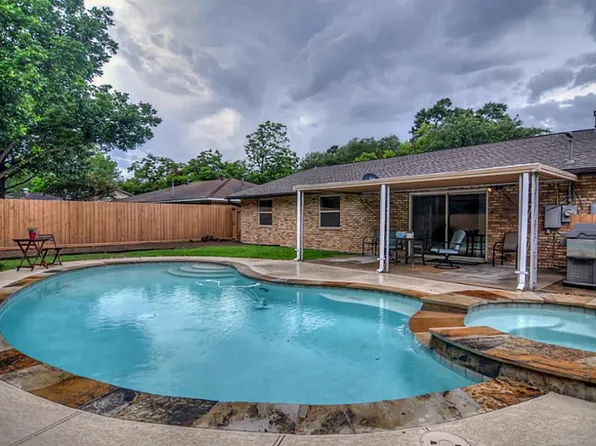 3022 Greenhaven Ln, Houston, TX 77092