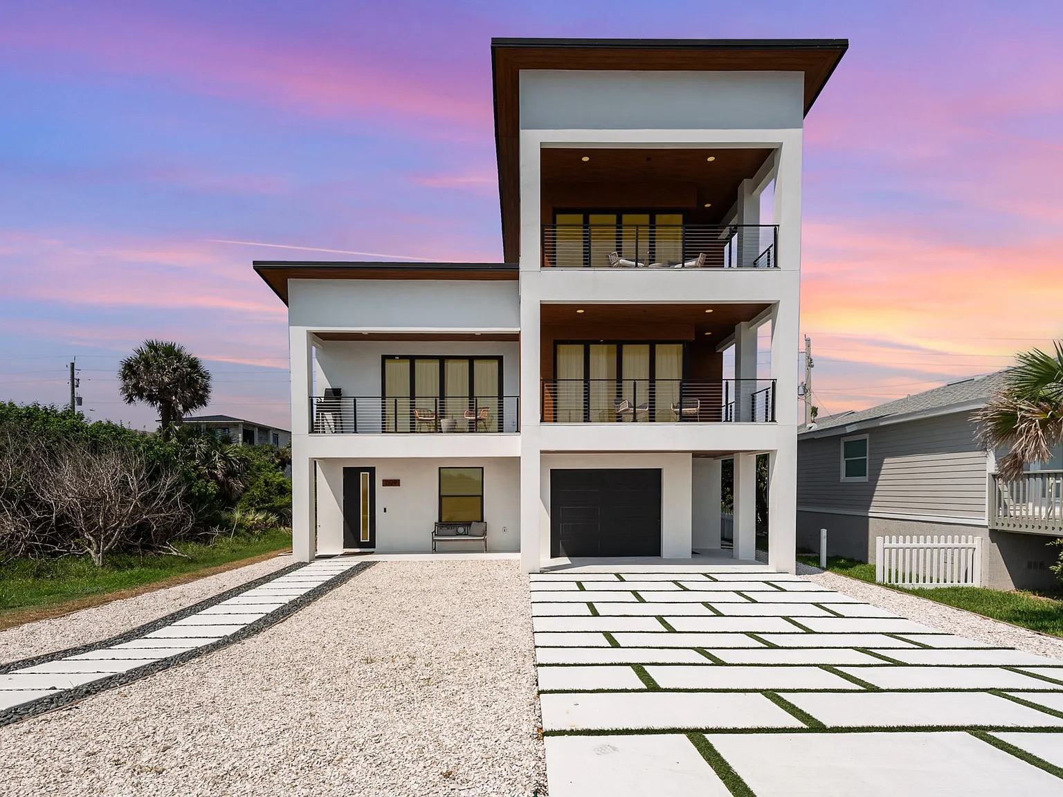 1329 N Ocean Shore Blvd — Photo 3