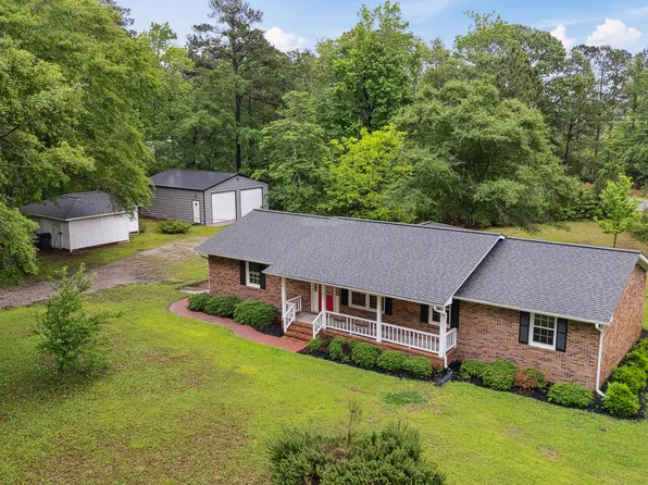687 Holly Ridge Road, Holly Ridge, NC 28445