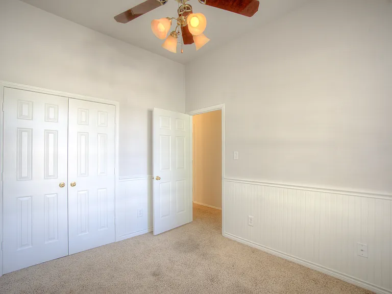 4909 Clove Ct — Photo 18