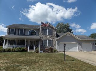 3780 Edinburgh Dr, Uniontown, OH 44685