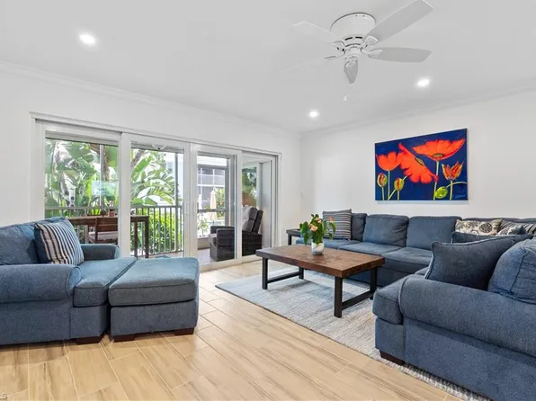 525 10th AVE S #B101, NAPLES, FL 34102