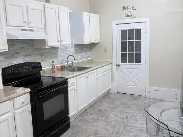 215 W Coal St, Shenandoah, PA 17976