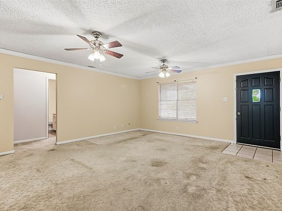 5th image of 2922 Layne Dr