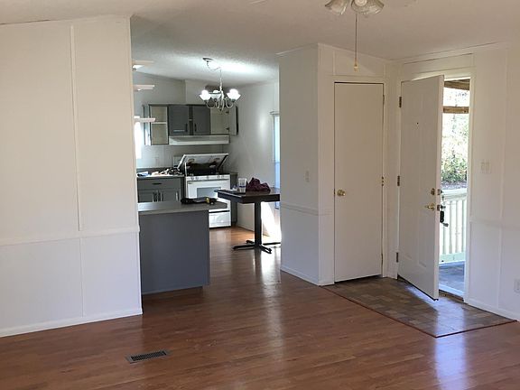 4th image of 36404 Central Ave