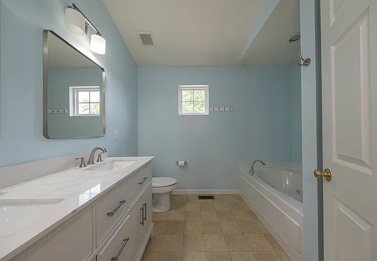 1909 Colonial Dr — Photo 22