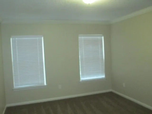 714 Dove Creek Cir — Photo 17