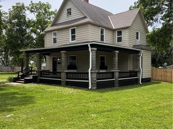 112 N High St, Butler, MO 64730