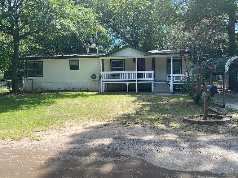 4770 Oak Gate Dr — Photo 1