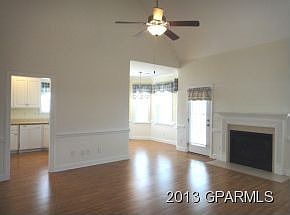 2nd image of 2715 Barefoot Ln