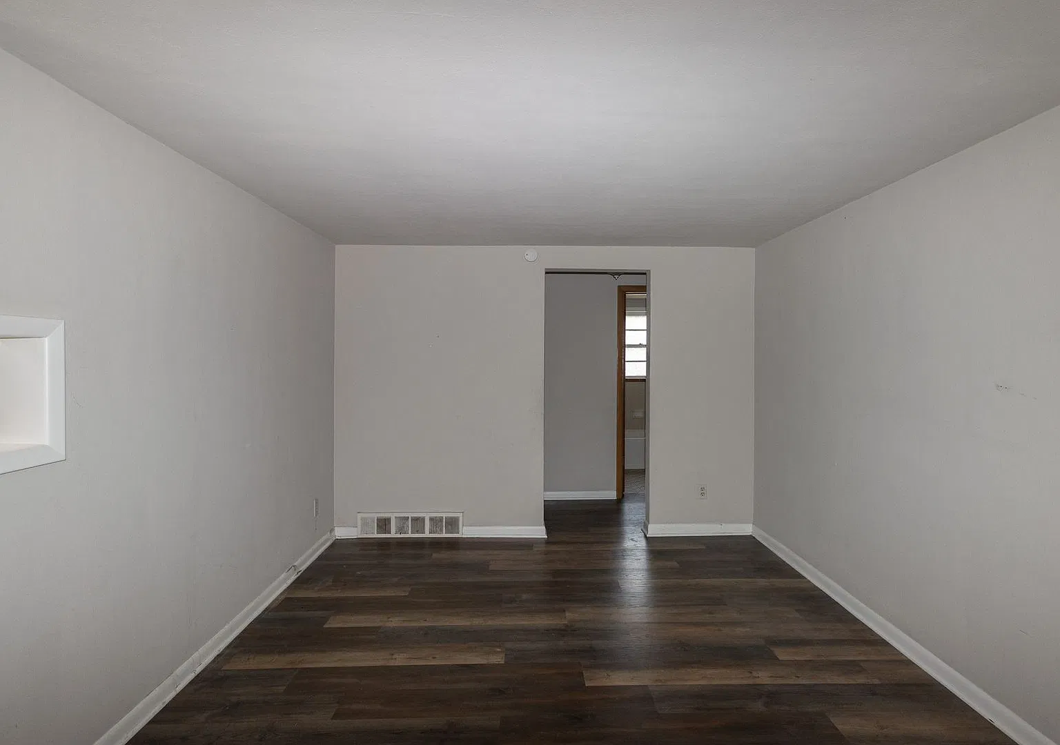 1403 Lowe St — Photo 3